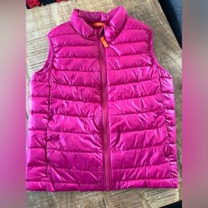 Kids puffer vest (6-7)